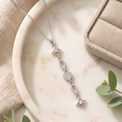 Collier argenté à pendentif cœur scintillant – Céleste