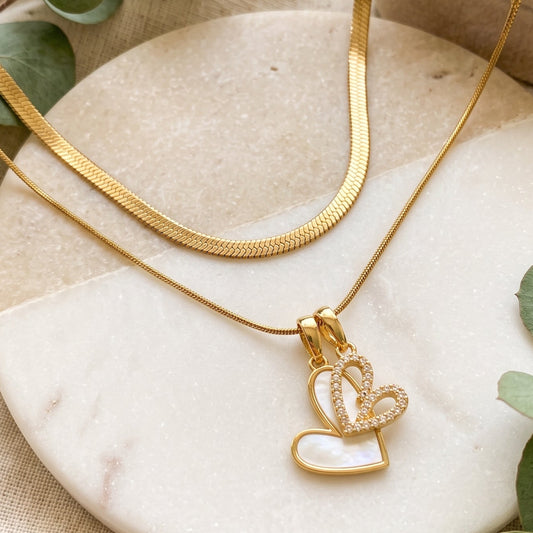 Collier doré double cœur en acier inoxydable – Amoria